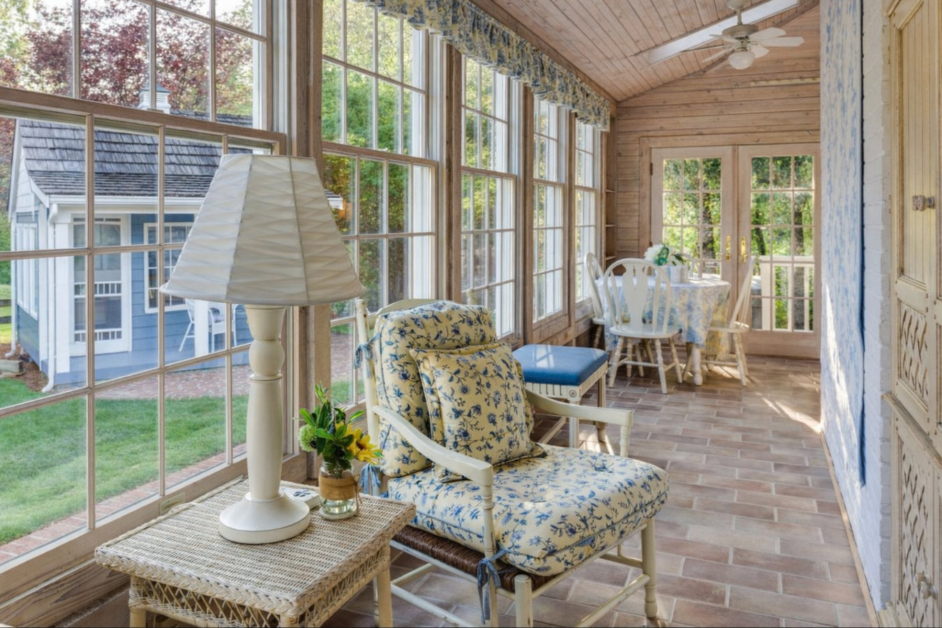All season rooms in Gainesville, FL